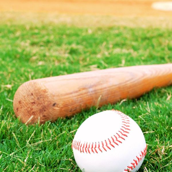 Cupped vs. Uncupped Baseball Bats: What's the Difference?